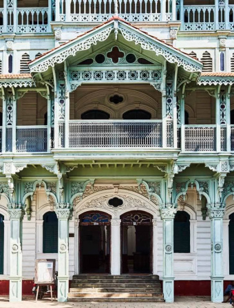Khoja Nasser Noormohamed Dispensary.jpg